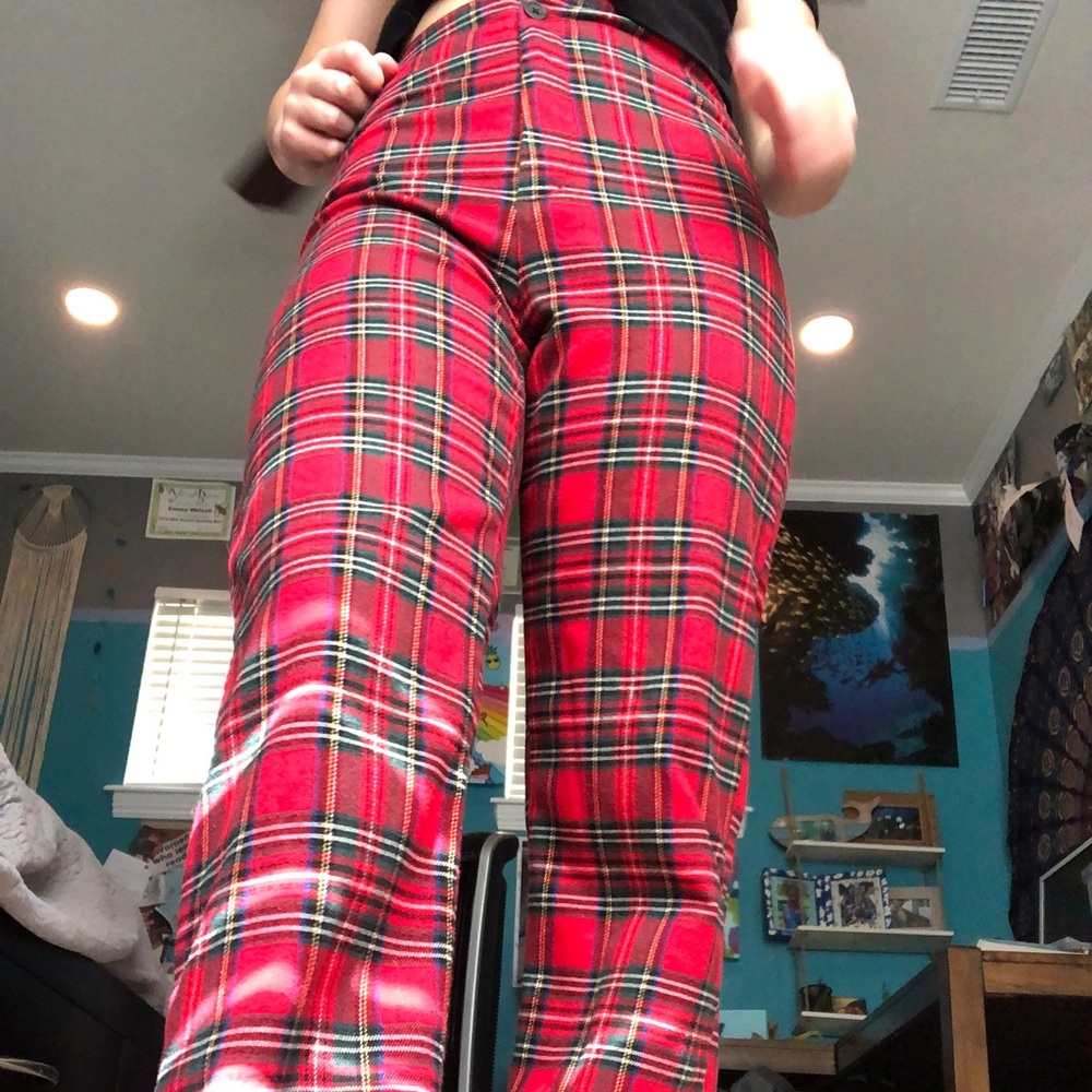 Red plaid Brandy Melville Jon Gift zipper pants